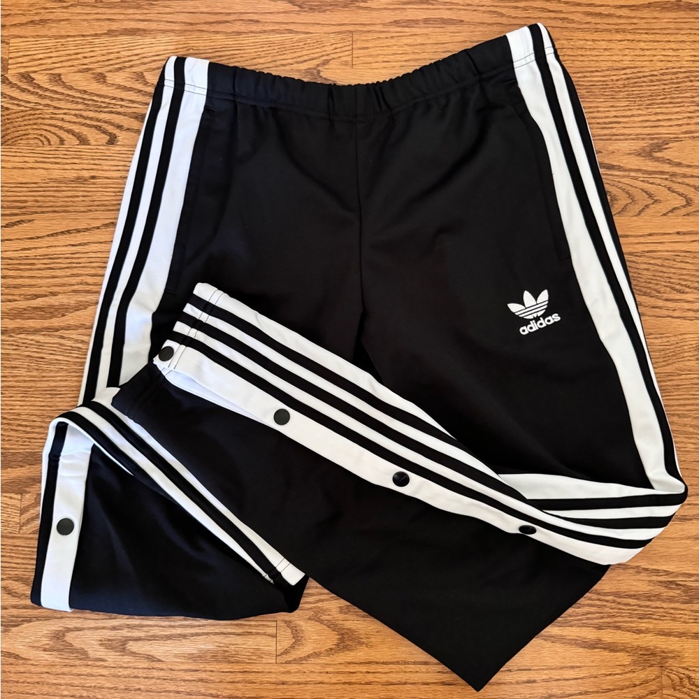 Never worn rip off pants